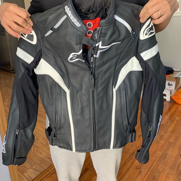 SMALL NEW MOTORCYCLE JACKET - Picture 2 of 3